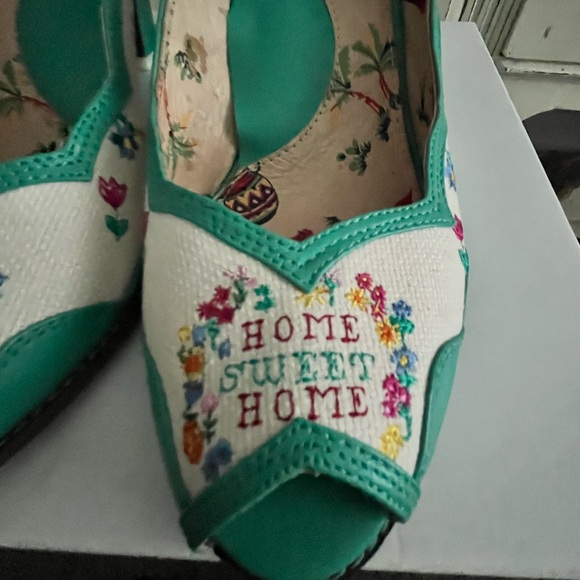 Miss L Fire Sandals - Picture 9 of 11